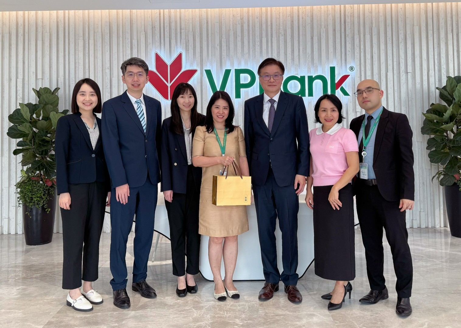 圖片說明-拜訪越南轉融資銀行VPBank (Vietnam Prosperity Joint Stock Commercial Bank)