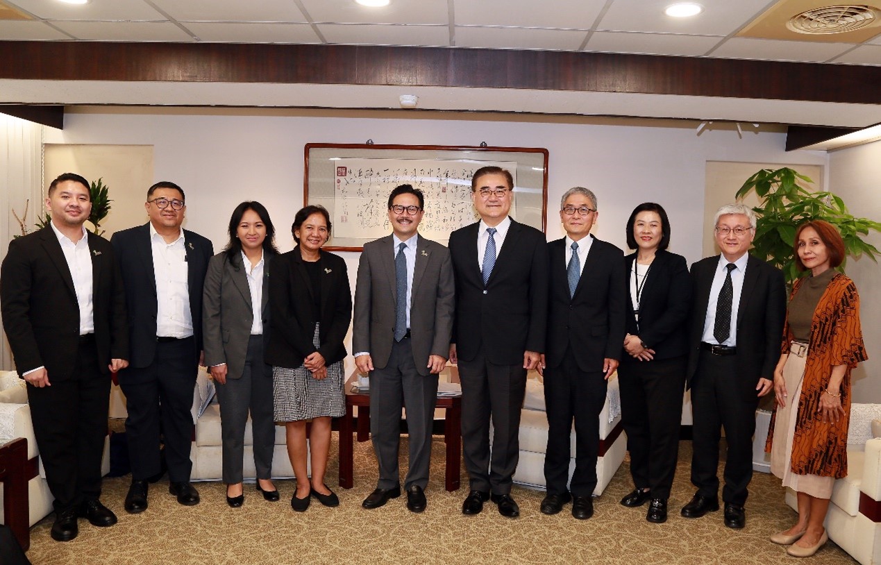 圖片說明-印尼Sarana Multi Infrastruktur (Persero)及中國信託商業銀行來訪