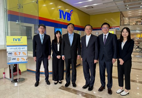 圖片說明-拜訪本行轉融資銀行越南世越銀行(Indovina Bank)